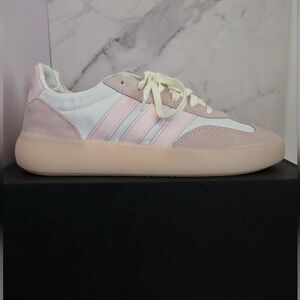 adidas Women’s Light Pink and White Sneakers